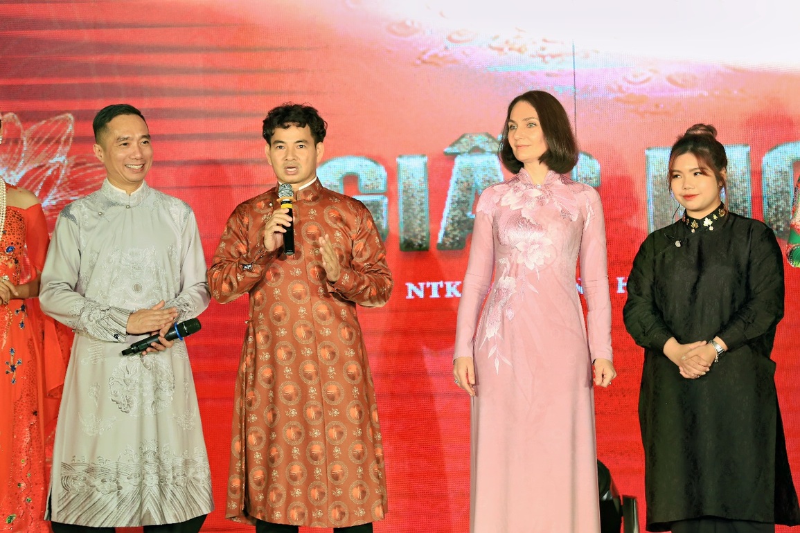 Dàn nghệ sĩ tham gia Gala Tự hào áo dài Việt của đạo diễn Gen Z - 2