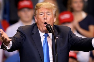 Ông Trump đang thua dần trong cuộc chiến tranh thương mại