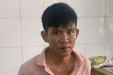 18 tuổi cầm đầu băng nhóm chuyên đập phá quán cà phê để đòi tiền bảo kê