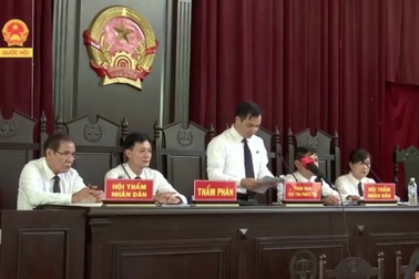 Tuyên án vụ chạy thận làm 9 người tử vong ở Hoà Bình