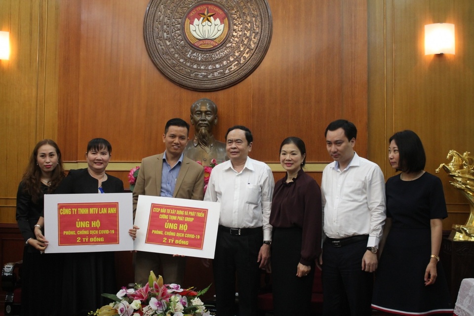 Cường Thịnh Phát Group lọt Top 100 nhãn hiệu nổi tiếng Việt Nam 2020 - 3 Cường Thịnh Phát Group lọt Top 100 nhãn hiệu nổi tiếng Việt Nam 2020 - 3