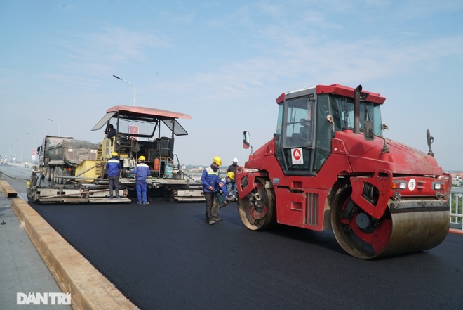 Những hình ảnh mới nhất của đại công trường sửa chữa mặt cầu Thăng Long - 4 Những hình ảnh mới nhất của đại công trường sửa chữa mặt cầu Thăng Long - 4