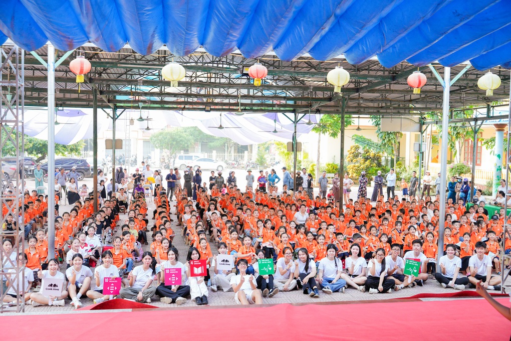 BIS Hà Nội lan tỏa tri thức đến em nhỏ vùng núi qua dự án Chalk Road - 1 BIS Hà Nội lan tỏa tri thức đến em nhỏ vùng núi qua dự án Chalk Road - 1