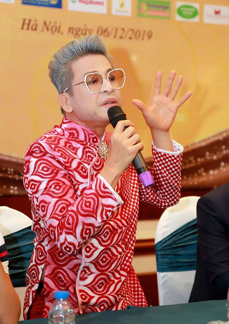 MC Thanh Bạch: “Tôi bất ngờ khi bạn dẫn của mình là Lý Nhã Kỳ” - 1 MC Thanh Bạch: “Tôi bất ngờ khi bạn dẫn của mình là Lý Nhã Kỳ” - 1