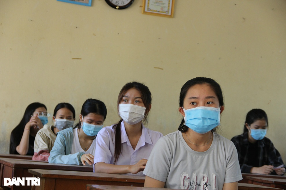 Xét nghiệm cho hơn 10.000 thí sinh thi tốt nghiệp THPT ở Phú Yên - 3 Xét nghiệm cho hơn 10.000 thí sinh thi tốt nghiệp THPT ở Phú Yên - 3