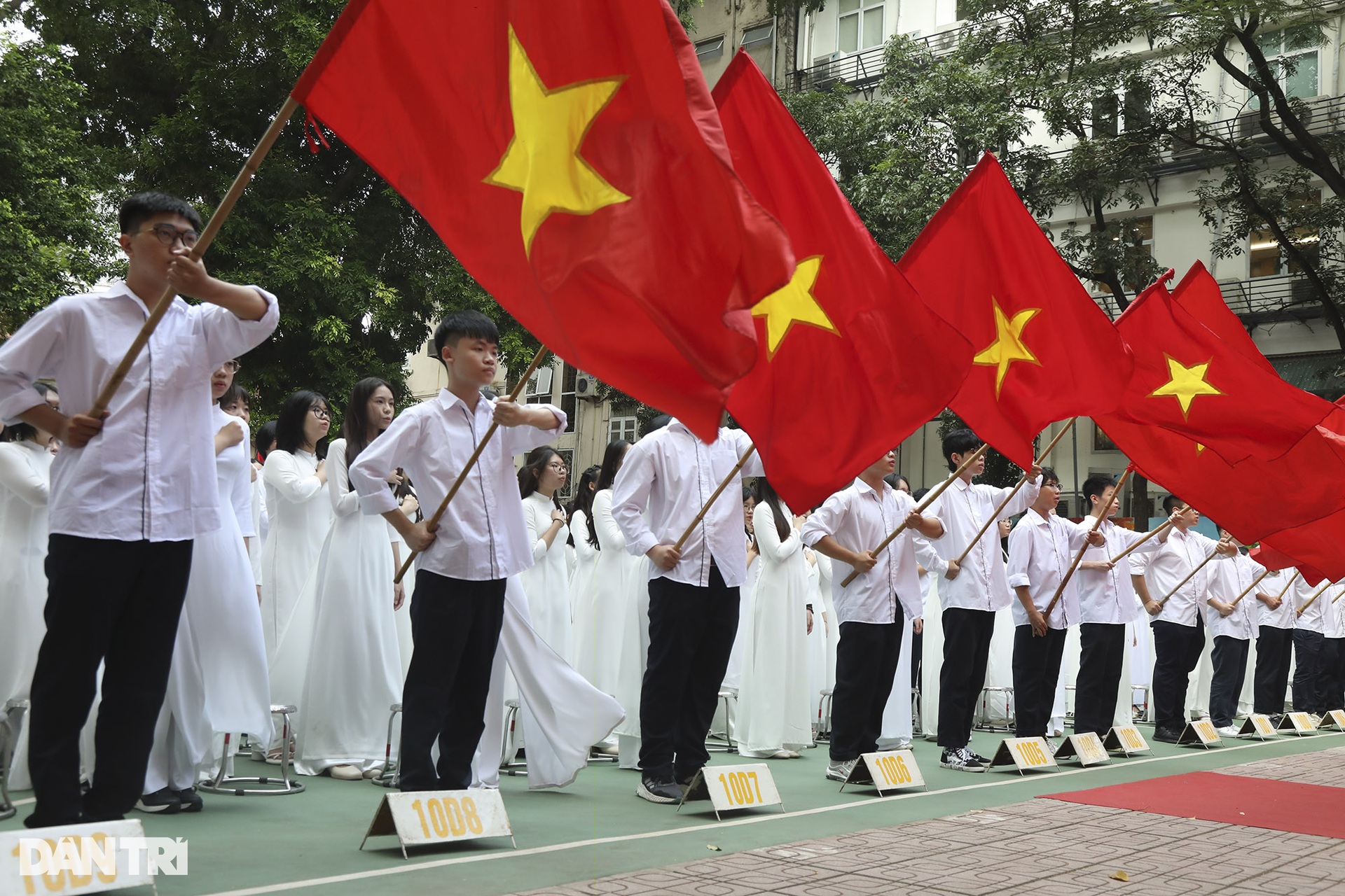 Lễ khai giảng ngắn gọn, vui tươi của trường THPT Việt Đức - 4 Lễ khai giảng ngắn gọn, vui tươi của trường THPT Việt Đức - 4