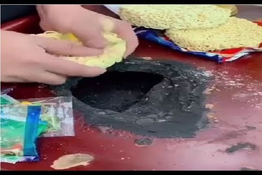 Khả năng phục hình đồ vật bằng mì sống đáng kinh ngạc được lan truyền trên các nền tảng mạng xã hội và thu hút người xem