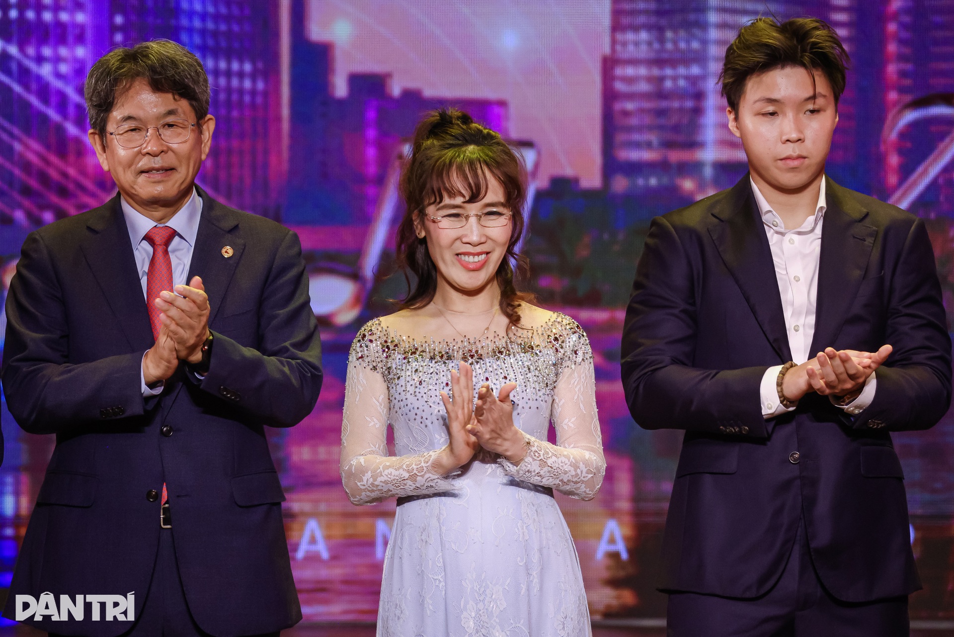 Nguồn cảm hứng bất tận - bản hòa tấu của niềm tin, khát vọng - 2 Nguồn cảm hứng bất tận - bản hòa tấu của niềm tin, khát vọng - 2