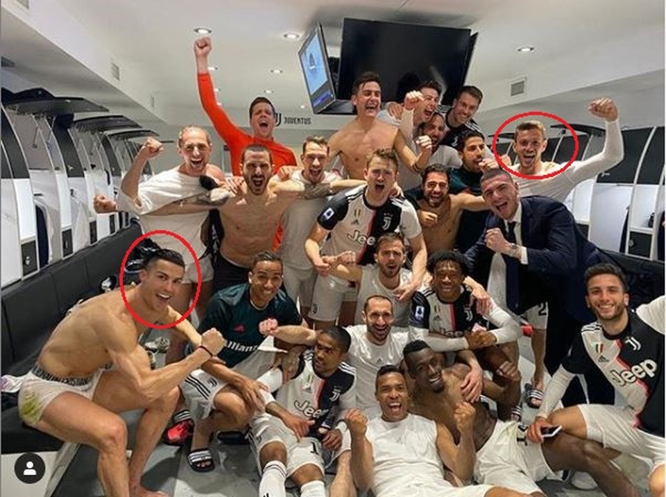 C.Ronaldo lo ngại vì tiếp xúc gần đồng đội dương tính với Covid-19 - 1 C.Ronaldo lo ngại vì tiếp xúc gần đồng đội dương tính với Covid-19 - 1