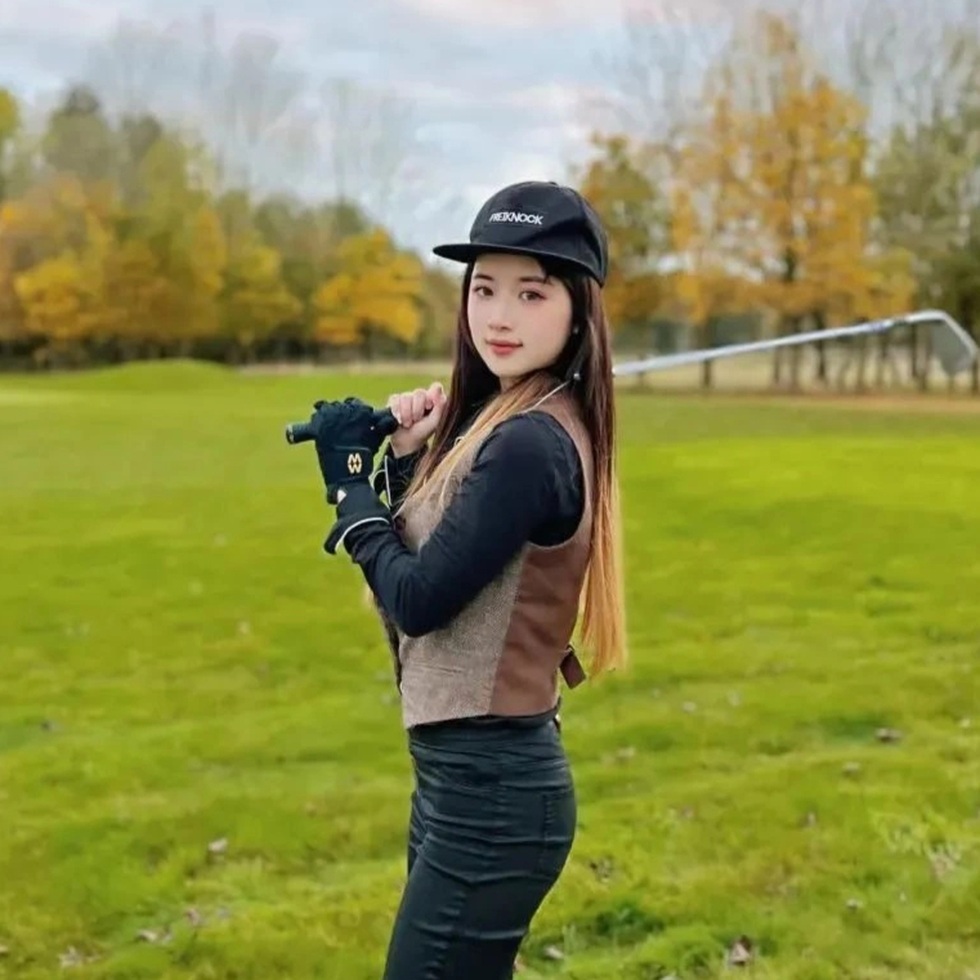 Sự nghiệp thăng hoa của nữ tiến sĩ toán từng bị chỉ trích chỉ vì... quá đẹp - 8 Sự nghiệp thăng hoa của nữ tiến sĩ toán từng bị chỉ trích chỉ vì... quá đẹp - 8