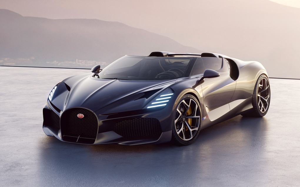 Lái siêu xe Bugatti trị giá hơn 5 triệu USD phải che ô khi trời mưa - 1 Lái siêu xe Bugatti trị giá hơn 5 triệu USD phải che ô khi trời mưa - 1