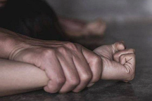 Thầy cô giáo tới khách sạn để giải cứu học sinh khỏi "yêu râu xanh"