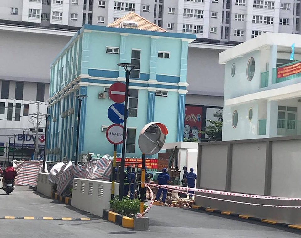 Vừa dọn về ở, cư dân tá hoả vì đường nội bộ thành đường công cộng - 3 Vừa dọn về ở, cư dân tá hoả vì đường nội bộ thành đường công cộng - 3