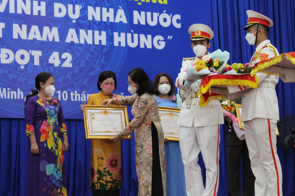 Vùng đất thép tri ân hơn 35.000 anh hùng liệt sĩ, gia đình người có công - 1 Vùng đất thép tri ân hơn 35.000 anh hùng liệt sĩ, gia đình người có công - 1