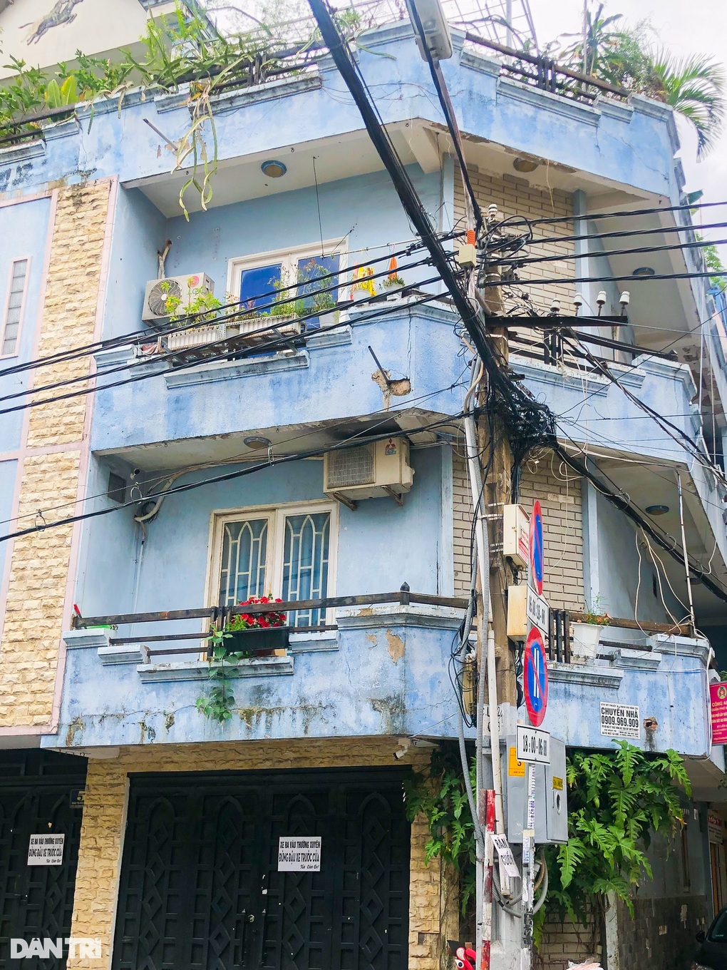Con gái Vũ Linh nói về vụ bị kiện đòi chia di sản: Tôi buồn và đau lòng - 1 Con gái Vũ Linh nói về vụ bị kiện đòi chia di sản: Tôi buồn và đau lòng - 1