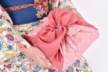 Nét tinh tế trong nghệ thuật gói quà Furoshiki Nhật Bản