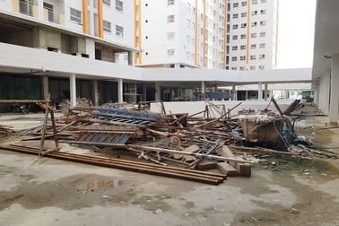 Nhà ở xã hội: Dân “chán ngắt” vì dự án chậm 3 năm vẫn tiếp tục... “rùa bò” (!?)