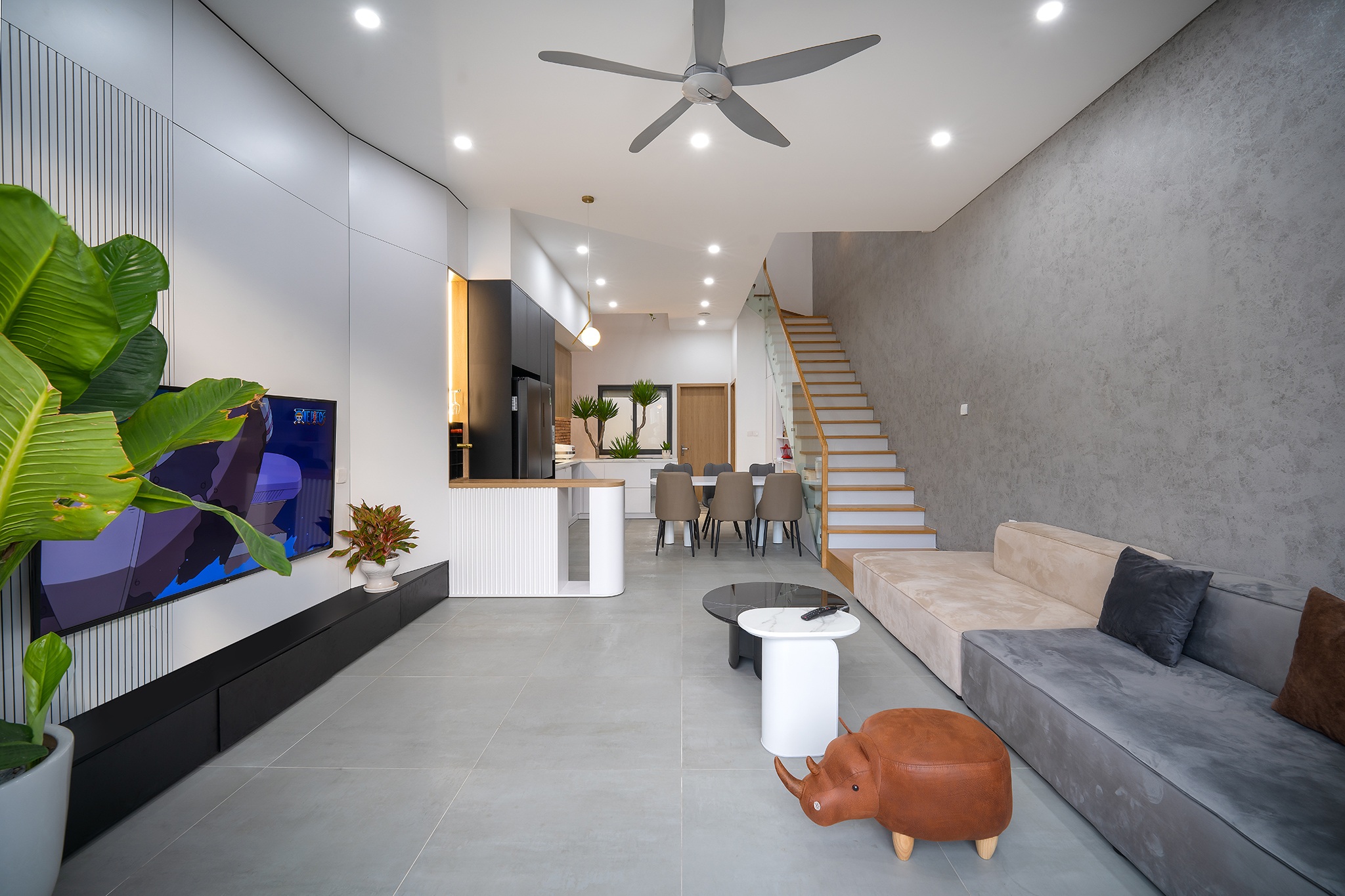 Vợ chồng trẻ chi 2,3 tỷ đồng làm nhà đón nắng độc đáo ở Đà Nẵng - 9 Vợ chồng trẻ chi 2,3 tỷ đồng làm nhà đón nắng độc đáo ở Đà Nẵng - 9