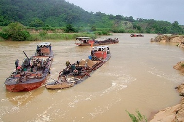 Chủ tịch tỉnh chỉ đạo thanh tra hoạt động khai thác cát