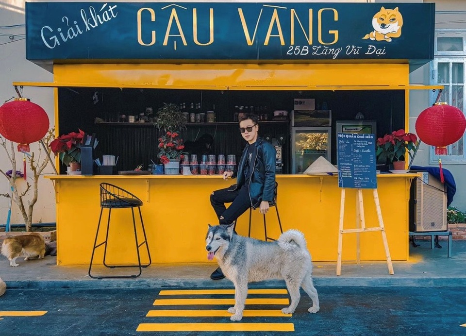 Điểm danh những quán cà phê cho hội yêu chó, mèo ở xứ sở sương mù - 3 Điểm danh những quán cà phê cho hội yêu chó, mèo ở xứ sở sương mù - 3