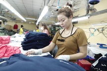 Nhiều doanh nghiệp sản xuất đang thiếu lao động trầm trọng