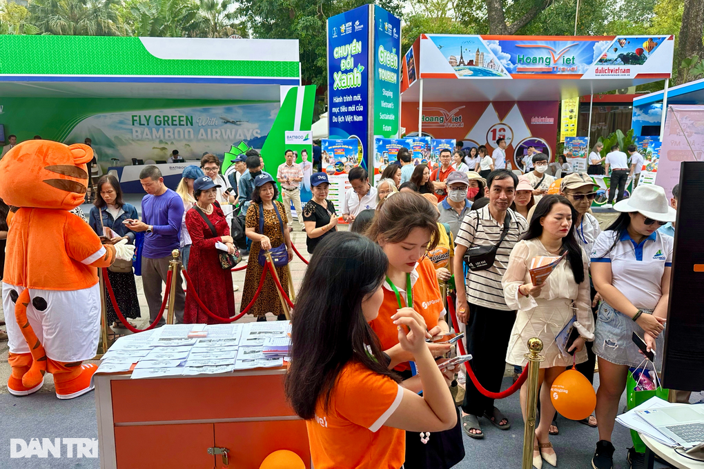 Doanh nghiệp thắng lớn thu hàng chục tỷ đồng tại hội chợ Du lịch VITM - 1 Doanh nghiệp thắng lớn thu hàng chục tỷ đồng tại hội chợ Du lịch VITM - 1