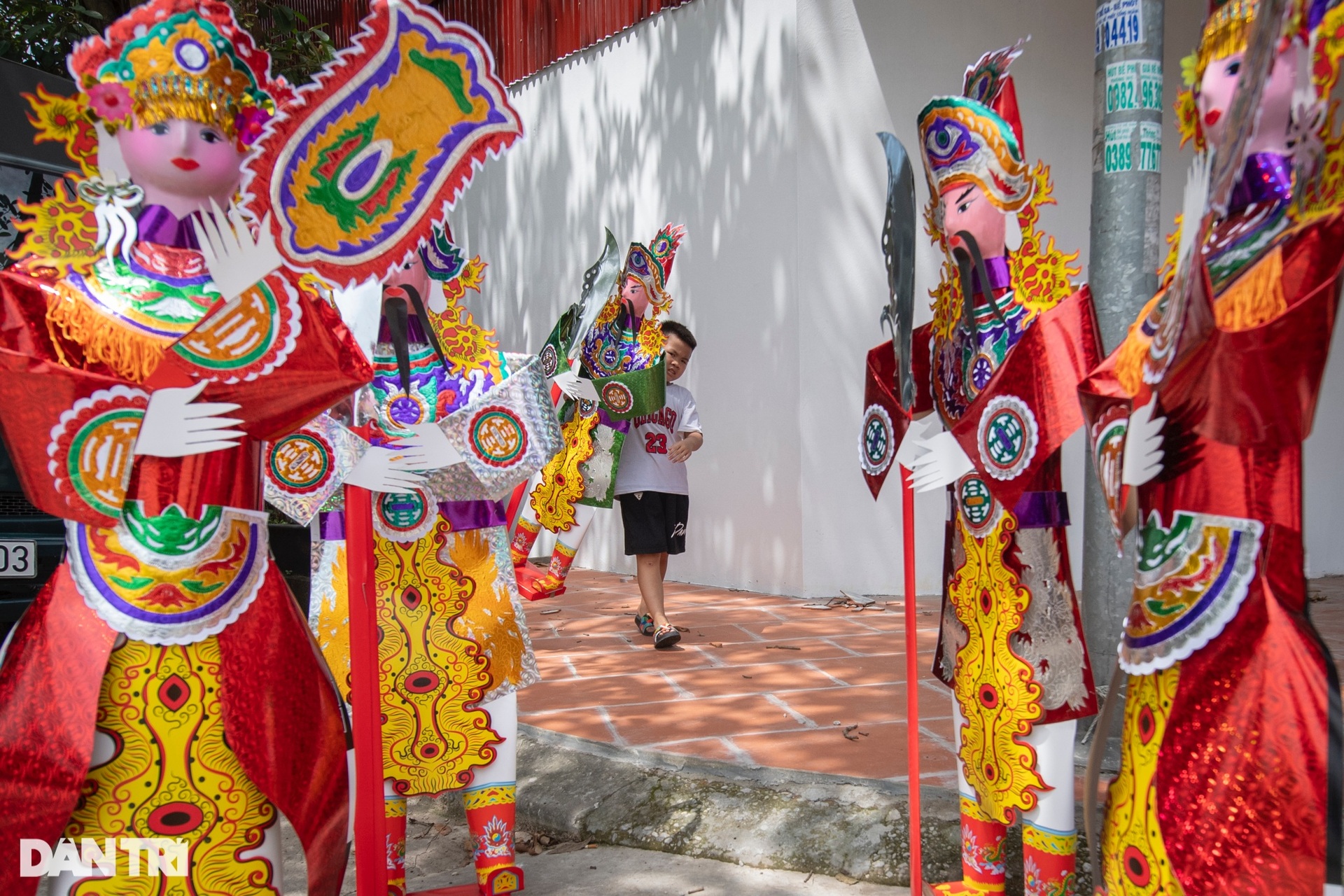 Ô tô, xe SH, điện thoại... ế ẩm tại thủ phủ vàng mã lớn nhất miền Bắc - 2 Ô tô, xe SH, điện thoại... ế ẩm tại thủ phủ vàng mã lớn nhất miền Bắc - 2