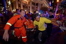 Vụ nổ bom kinh hoàng ở Bangkok: khách Việt hoang mang đòi về sớm
