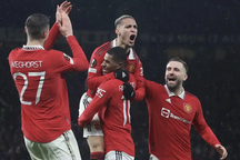 Thoát khỏi ác mộng thua 0-7, Man Utd lập nhiều kỳ tích đáng nể