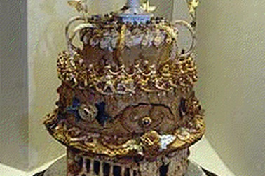 Chiếc bánh sinh nhật cổ nhất thế giới