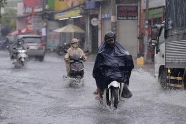 TPHCM và Nam Bộ tiếp tục mưa dông chiều tối