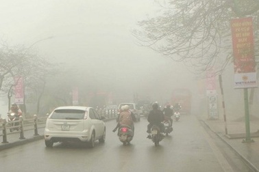 Có nên mua máy hút không khí trong tiết trời mưa phùn, nồm ẩm?