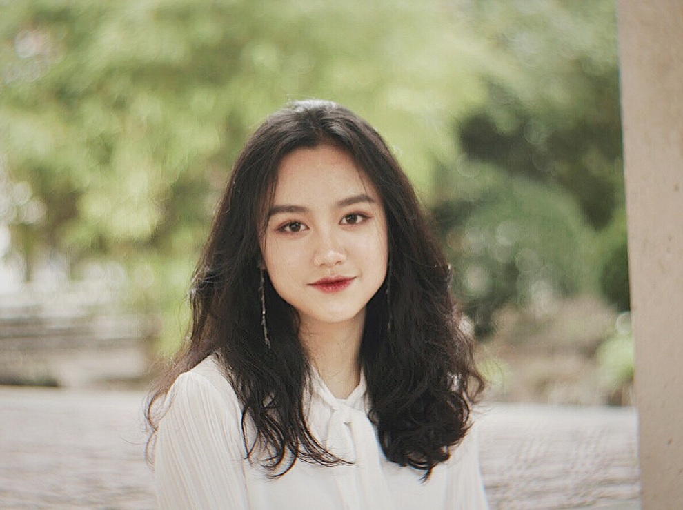 Nữ sinh sư phạm lọt tầm ngắm dân mạng nhờ thần thái cuốn hút - 3 Nữ sinh sư phạm lọt tầm ngắm dân mạng nhờ thần thái cuốn hút - 3