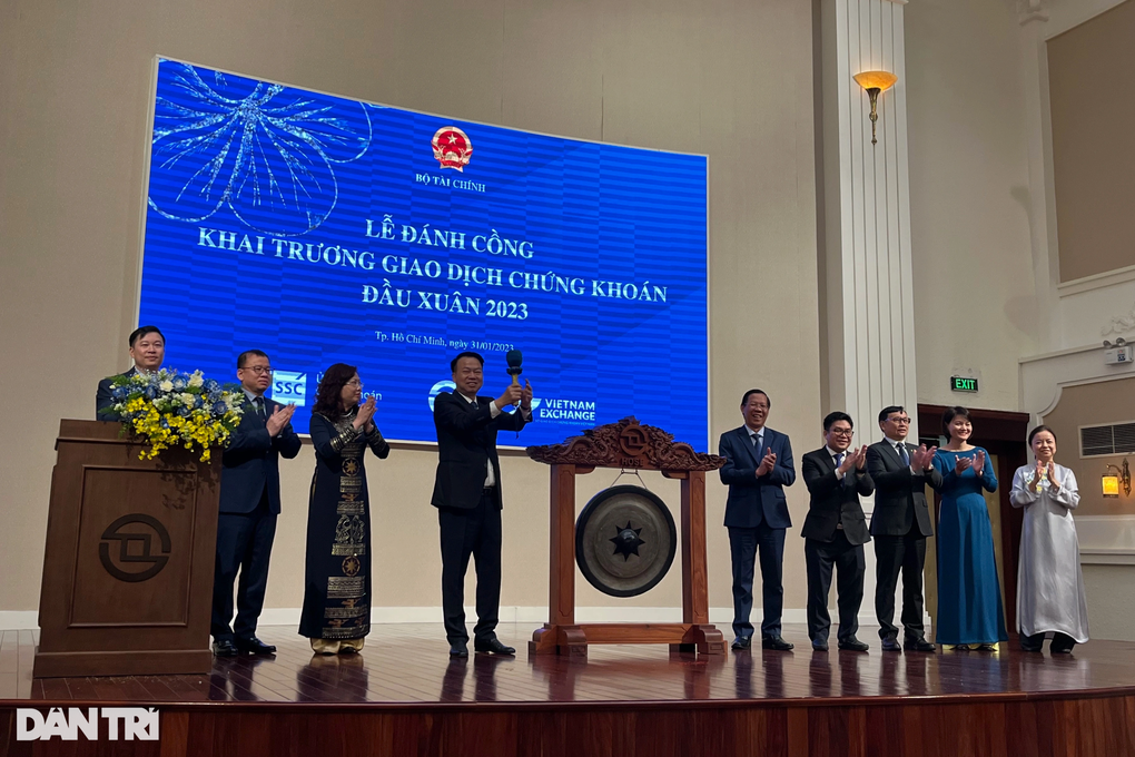 Hệ thống giao dịch chứng khoán mới sẽ sẵn sàng trong năm nay - 1 Hệ thống giao dịch chứng khoán mới sẽ sẵn sàng trong năm nay - 1