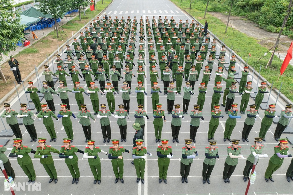 Tổng Bí thư: 80 năm - Vinh quang Công an nhân dân Việt Nam - 4 Tổng Bí thư: 80 năm - Vinh quang Công an nhân dân Việt Nam - 4