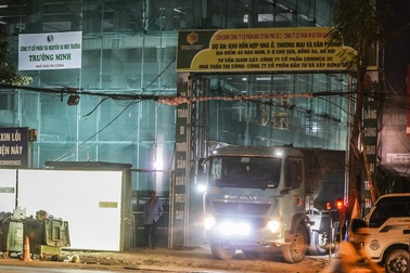 Bị bí mật theo dõi, CSGT Hà Nội khó xử lý xe quá tải chạy trong giờ cấm?