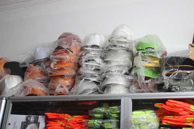 thị trường thiết bị BHLĐ còn bị buông lỏng. 