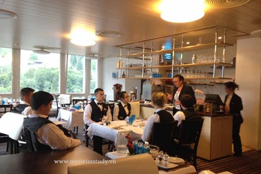 Hội thảo du học Thuỵ Sĩ, gặp tổng giám đốc tập đoàn Swiss Touches Hotels