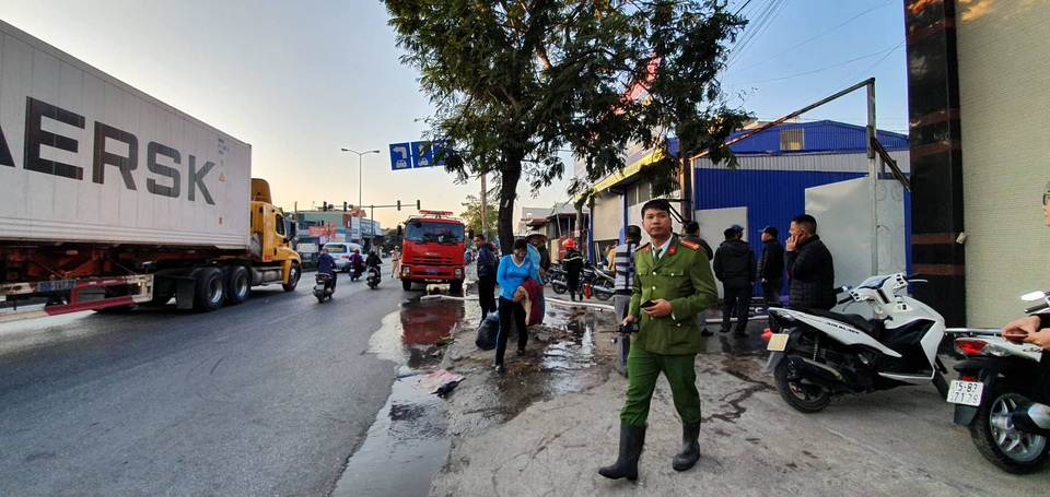 Cháy, nổ tại cơ sở nghi sang chiết gas - 3 Cháy, nổ tại cơ sở nghi sang chiết gas - 3
