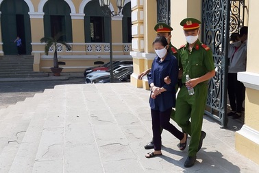 Nhân viên tập đoàn cao su “nhắm mắt” cấp tín dụng