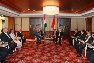 Tổng Bí thư: Việt Nam - Hungary mãi mãi là bạn, là đồng chí của nhau