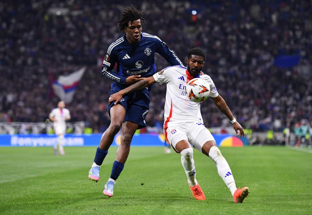 Onana liên tiếp mắc lỗi, Man Utd đánh rơi chiến thắng trước Lyon - 1 Onana liên tiếp mắc lỗi, Man Utd đánh rơi chiến thắng trước Lyon - 1