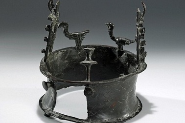 Chiếc vương miện cổ nhất thế giới