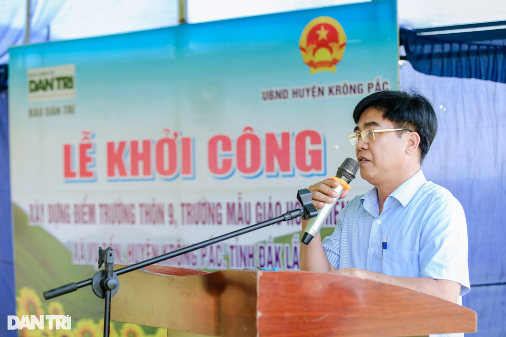 Khởi công xây dựng điểm trường Dân trí giúp học sinh nghèo tại Đắk Lắk - 8 Khởi công xây dựng điểm trường Dân trí giúp học sinh nghèo tại Đắk Lắk - 8