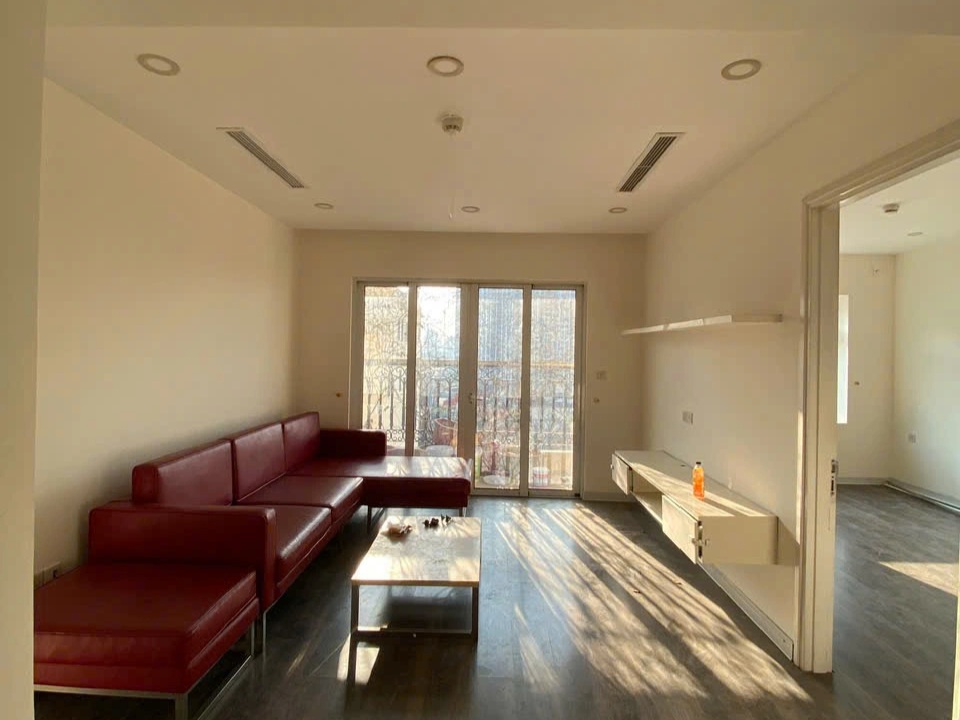 View - Vợ chồng ở Hà Nội chi 600 triệu đồng cải tạo nhà đã xuống cấp 10 năm | Báo Dân trí