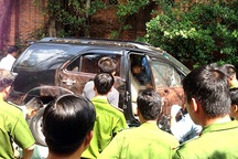 Vụ đôi nam nữ chết trong ô tô: Thu giữ nhiều vỏ và đầu đạn