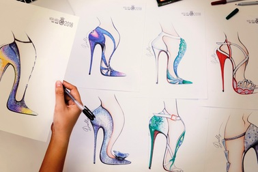 Hé lộ đôi giày 15000usd cho Tân Hoa hậu Việt Nam 2018