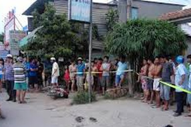 Bắt nghi phạm đâm chết người vì "lấy trộm điện thoại" tại quận Bình Tân