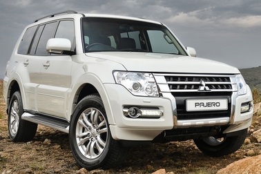 Mitsubishi triệu hồi hơn 800 xe Pajero đời cũ do lỗi túi khí