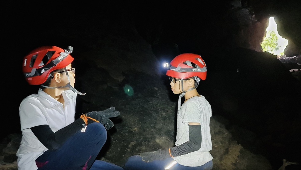 Mẹ bỏ việc ở nhà, hai con cùng lập kỳ tích điểm toán cao nhất thế giới - 7 Mẹ bỏ việc ở nhà, hai con cùng lập kỳ tích điểm toán cao nhất thế giới - 7